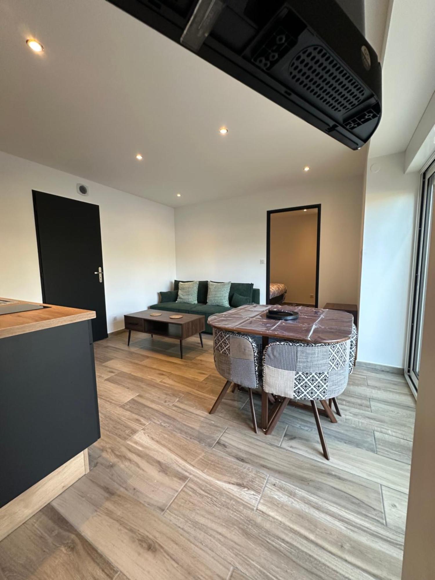 Appartement Moderne Et Confort Châtillon-sur-Seine Esterno foto