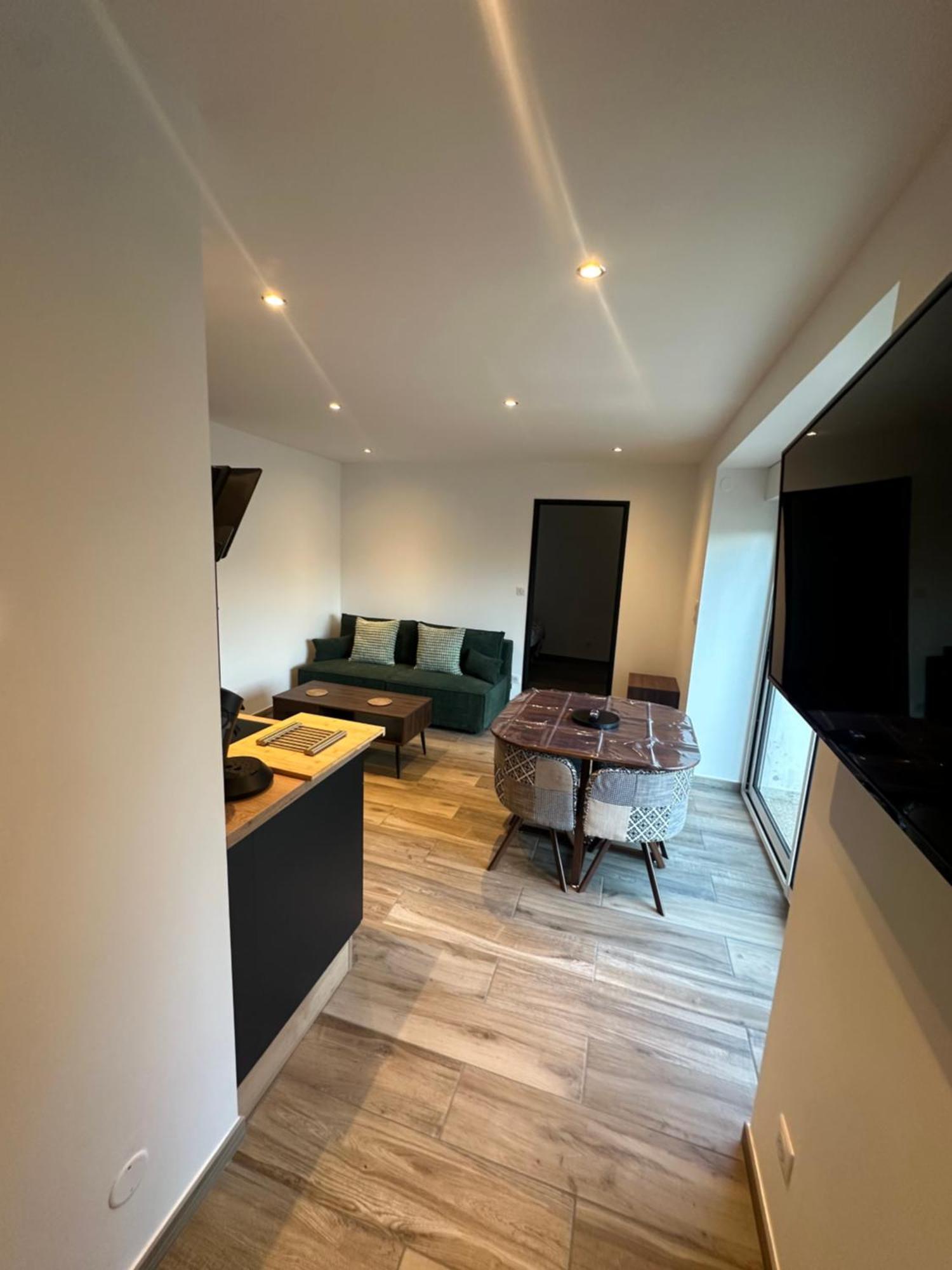 Appartement Moderne Et Confort Châtillon-sur-Seine Esterno foto